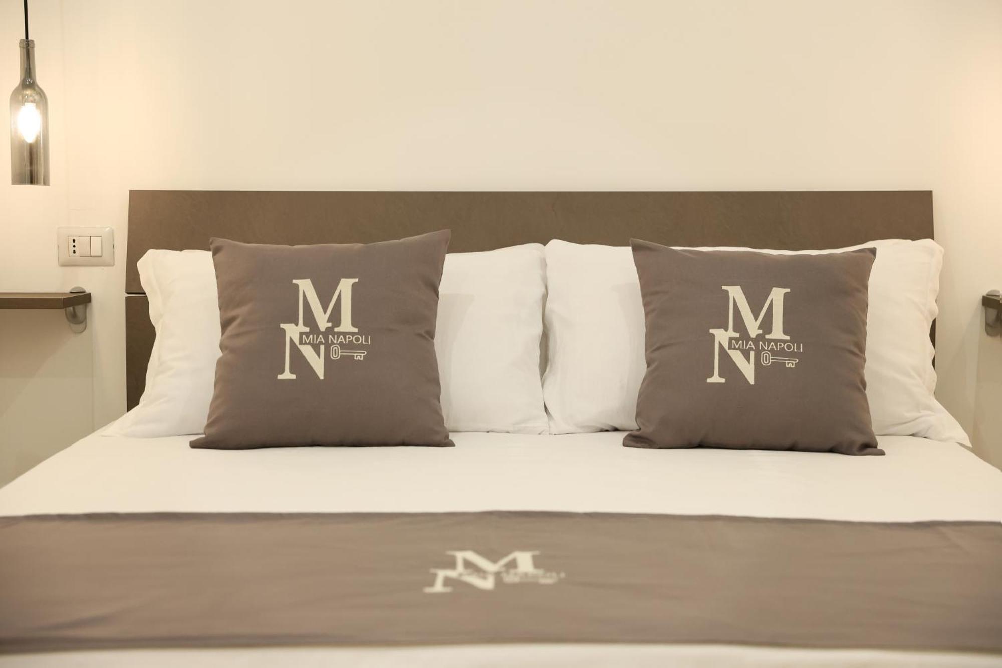 Mia Napoli Bed and Breakfast Exteriör bild