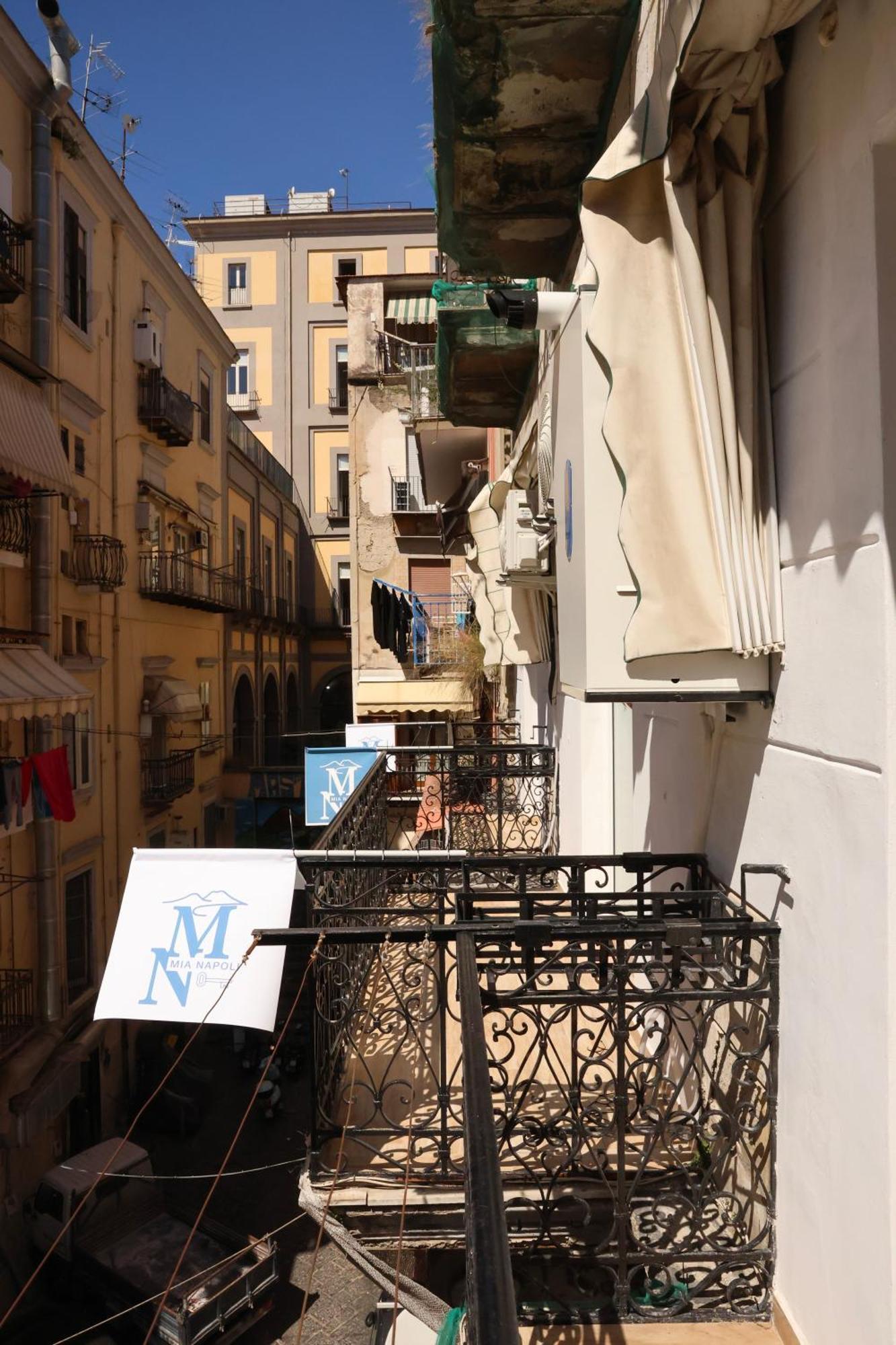 Mia Napoli Bed and Breakfast Exteriör bild